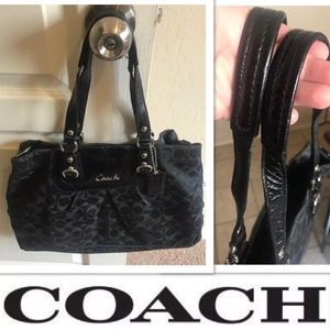 ✨HOLD✨Authentic Coach